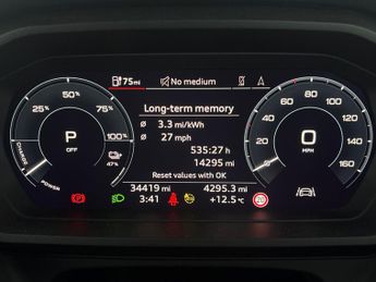 Audi Q4 E-tron 35 S line 55kWh (170 ps) - CARPLAY - HEATED SEATS - LANE DEPARTU