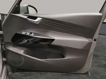 Volkswagen ID.3 Pro 58kWh Life (145 ps) - BLUETOOTH - PARK SENSORS - DAB