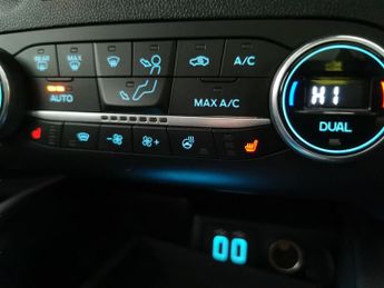 Ford Kuga 1.5 EcoBlue ST-Line X Edition (120 ps) - CARPLAY - KEYLESS ENTRY