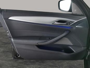 BMW 5 Series 2.0 520d MHT M Sport (190 ps) - HK AUDIO - EXTERIOR MIRRORS