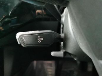 Audi e-tron 50 S line quattro 71.2kWh (313 ps) - KEYLESS ENTRY - LED - REVER