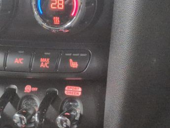 Mini Electric Hatch Cooper SE 32.6kWh Level 2 (184 ps) - HEATED SEATS - NAV