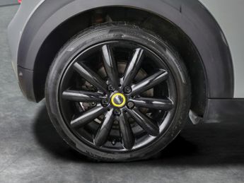 Mini Electric Hatch Cooper SE 32.6kWh Level 2 (184 ps) - HEATED SEATS - NAV