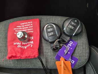 Mini Electric Hatch Cooper SE 32.6kWh Level 2 (184 ps) - HEATED SEATS - NAV