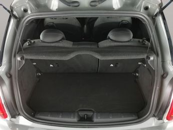 Mini Electric Hatch Cooper SE 32.6kWh Level 2 (184 ps) - HEATED SEATS - NAV