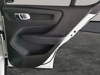 Volvo C40 Recharge 69kWh Ultimate (231 ps) - HK AUDIO - CARPLAY - SURROUND