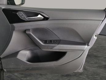 Volkswagen T-cross 1.0 TSI Black Edition DSG (110 ps) - LANE DEPARTURE  - BLUETOOTH