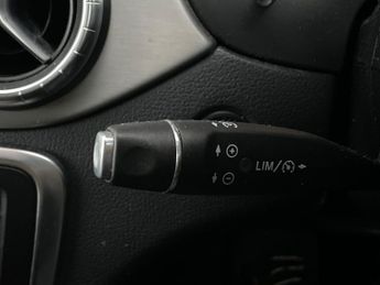 Mercedes-Benz CLA 2.1 CLA220d AMG Line Coupe 7G-DCT (177 ps) - CRUISE - DRIVING MO