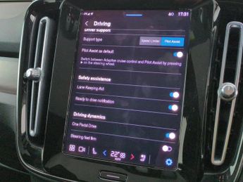 Volvo C40 Recharge 69kWh Ultimate (231 ps) - HK AUDIO - CARPLAY - SURROUND