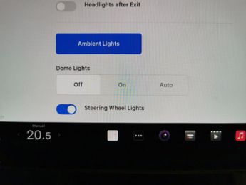 Tesla Model Y SUV RWD (346 ps) - HEATED STEERING - BLIND SPOT ASSIST - WIFI