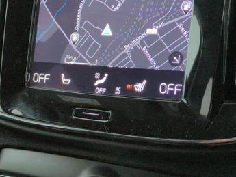 Volvo XC40 1.5h T5 Twin Engine Recharge 10.7kWh R-Design Pro Plug-in (262 p