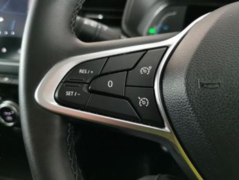 Renault Clio 1.6 E-TECH Evolution (145 ps) - CRUISE - SPEED LIMIT RECOG - DRI