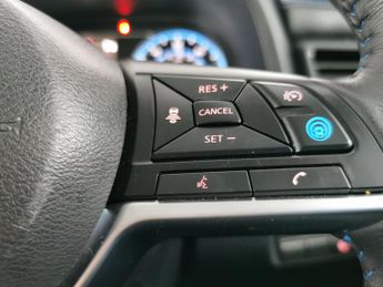 Nissan Leaf 39kWh Tekna (150 ps) - 360 CAM - LED - REVERSE CAM