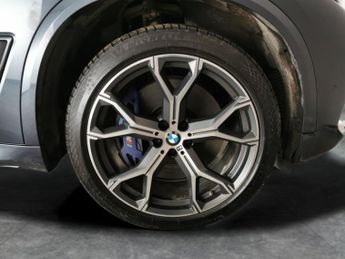 BMW X5 3.0 45e 24kWh M Sport Plug-in xDrive (394 ps) - BLACK ROOF RAILS