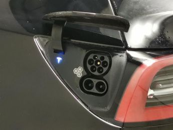 Tesla Model Y SUV RWD (346 ps) - HEATED STEERING - BLIND SPOT ASSIST - WIFI