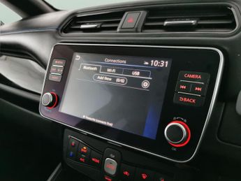 Nissan Leaf 39kWh Tekna (150 ps) - 360 CAM - LED - REVERSE CAM