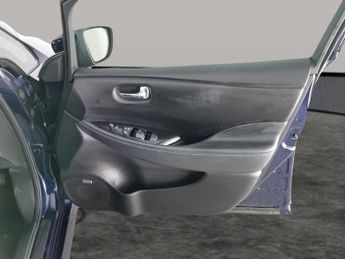 Nissan Leaf 39kWh Tekna (150 ps) - 360 CAM - LED - REVERSE CAM