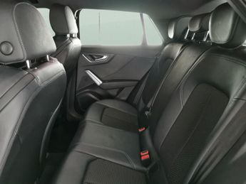 Audi Q2 1.6 TDI 30 S line S Tronic (116 ps) - NAV - DAB - BLUETOOTH