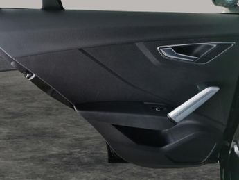 Audi Q2 1.6 TDI 30 S line S Tronic (116 ps) - NAV - DAB - BLUETOOTH