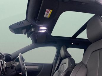 Volvo XC40 Recharge Twin 78kWh Pro AWD (408 ps) - SURROUND VIEW - PARK ASSI