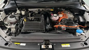 Volkswagen Tiguan 1.4 TSI 13kWh Life Plug-in DSG (245 ps) - SD CARD MEDIA INPUT