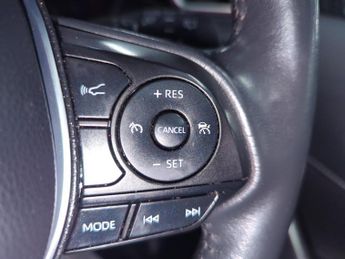 Toyota Corolla 1.8 VVT-h Icon Touring Sports CVT (140 ps) - LED - REVERSE CAM