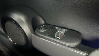 Mini Hatch 1.5 Cooper Classic Steptronic (136 ps) - SPLIT FOLDING REAR SEAT