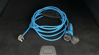 Volvo XC60 2.0h T6 Recharge 11.6kWh Inscription Expression Plug-in AWD (340