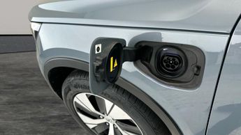 Volvo XC40 1.5h T4 Recharge 10.7kWh Plus Plug-in (211 ps) - PARK ASSIST - L