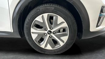 Kia Niro 39kWh 2 (134 bhp) - CRUISE - PADDLE SHIFT - 17IN ALLOYS
