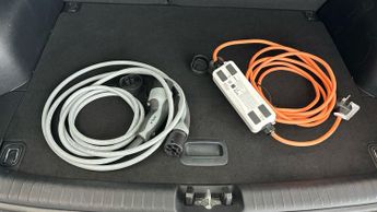 Kia Niro 39kWh 2 (134 bhp) - CRUISE - PADDLE SHIFT - 17IN ALLOYS