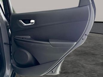 Hyundai Kona 64kWh Premium (10.5kW Charger) (204 ps) - REVERSE CAM - NAV - HE