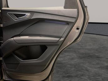 Audi Q4 E-tron 40 S line Sportback 82kWh (204 ps) - BLUETOOTH - CRUISE - DRIVIN