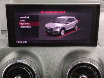 Audi Q2 1.6 TDI 30 S line S Tronic (116 ps) - NAV - DAB - BLUETOOTH