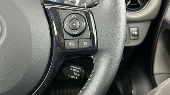 Toyota Yaris 1.5 VVT-i Icon CVT (111 ps) - CRUISE - AIR CON - DAB