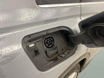 Audi Q4 E-tron 35 S line 55kWh (170 ps) - LANE DEPARTURE  - BLUETOOTH - CRUISE