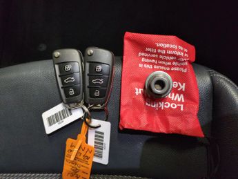 Audi Q2 1.6 TDI 30 S line S Tronic (116 ps) - NAV - DAB - BLUETOOTH