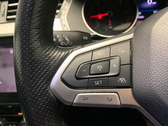 Volkswagen Passat 2.0 TDI EVO R-Line DSG (150 ps) - PARK SENSORS - PADDLE SHIFT
