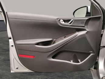 Hyundai Ioniq 38.3kWh Premium (136 ps) - REVERSE CAM - NAV - HEATED SEATS