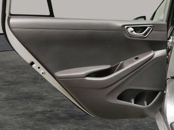 Hyundai Ioniq 38.3kWh Premium (136 ps) - REVERSE CAM - NAV - HEATED SEATS