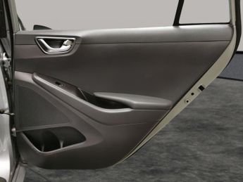 Hyundai Ioniq 38.3kWh Premium (136 ps) - REVERSE CAM - NAV - HEATED SEATS