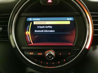 Mini Electric Hatch Cooper SE 32.6kWh Level 1 (184 ps) - AIR CON - AUTO HEADLIGHTS -