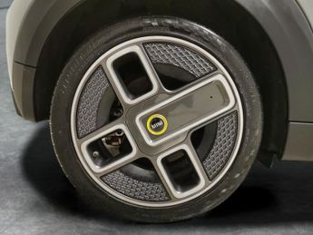 Mini Electric Hatch Cooper SE 32.6kWh Level 1 (184 ps) - AIR CON - AUTO HEADLIGHTS -