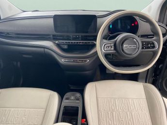 Fiat 500e C 42kWh La Prima Convertible (118 ps) - 17IN ALLOYS - AIR CON - DA