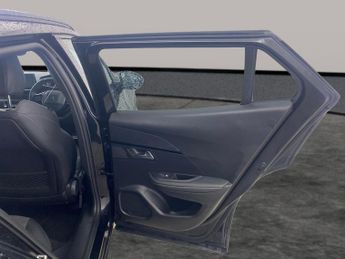 Peugeot E-2008 50kWh GT (136 ps) - BLIND SPOT ASSIST - LANE DEPARTURE  - BLUETO