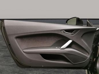 Audi TT 40 TFSI Black Edition S Tronic [Tech Pack] - SPORTS SUSPENSION -