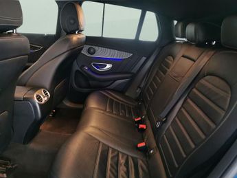 Mercedes-Benz EQC EQC 400 80kWh AMG Line (Premium Plus) 4MATIC (408 ps) - SELF PAR