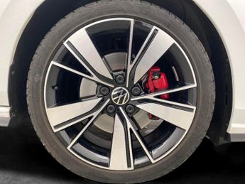 Volkswagen Golf 2.0 TDI GTD DSG (200 ps) - DIGITAL DASH - PADDLE SHIFT - PARK SE