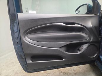 Fiat 500e 24kWh Action (95 ps) - KEYLESS START - USB AUDIO - ELECTRONIC HA