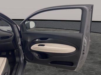 Fiat 500e C 42kWh La Prima Convertible (118 ps) - 17IN ALLOYS - AIR CON - DA